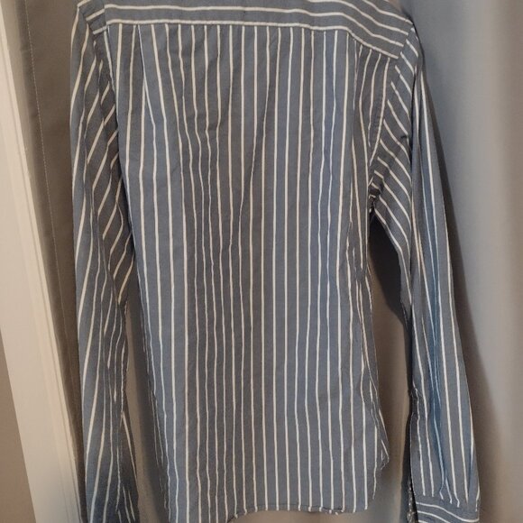 Mens large  Ambercrombie & Fitch long sleeve button down shirt - Picture 3 of 3